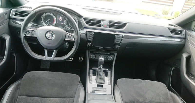 Skoda Superb cena 87000 przebieg: 222000, rok produkcji 2016 z Łobez małe 92